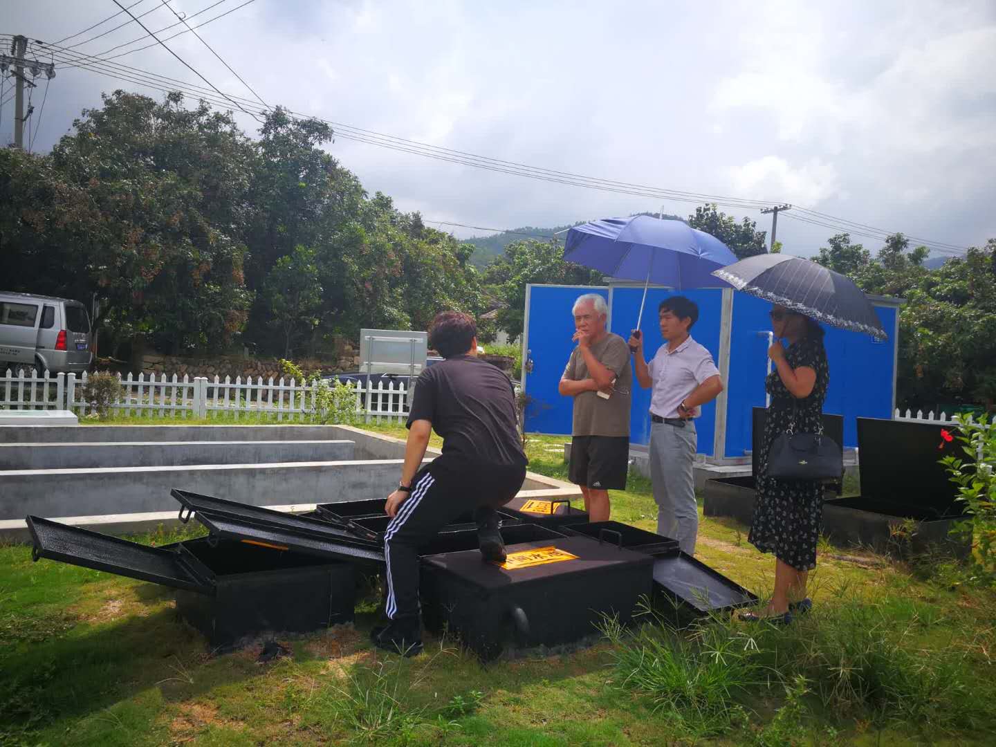 環保專家對城道通已建成站點進行實地考察